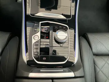 BMW X5 M60i xDrive HUD Pano DA  H K AHK STH PA Pro