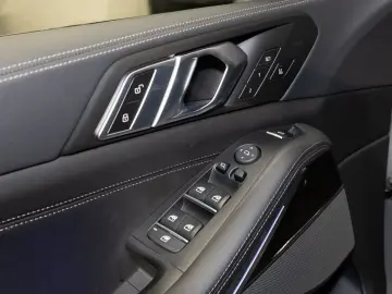 BMW X5 M60i xDrive Sportpaket Gestiksteuerung DAB