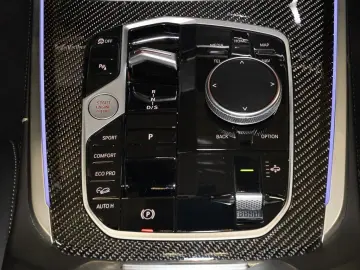 BMW X5 M60i xDrive Sportpaket Gestiksteuerung DAB