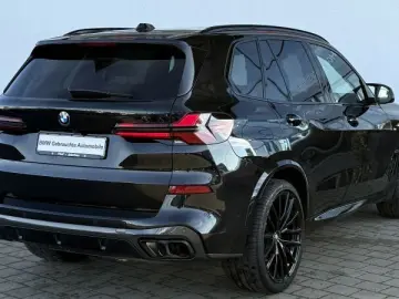 BMW X5 M60i SHZ INTEG hk GEST PANO 4xAC ROLLO PRIVAV