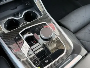 BMW X5 M60i SHZ INTEG hk GEST PANO 4xAC ROLLO PRIVAV