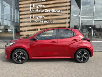 Yaris 1.5 HEV Busniess