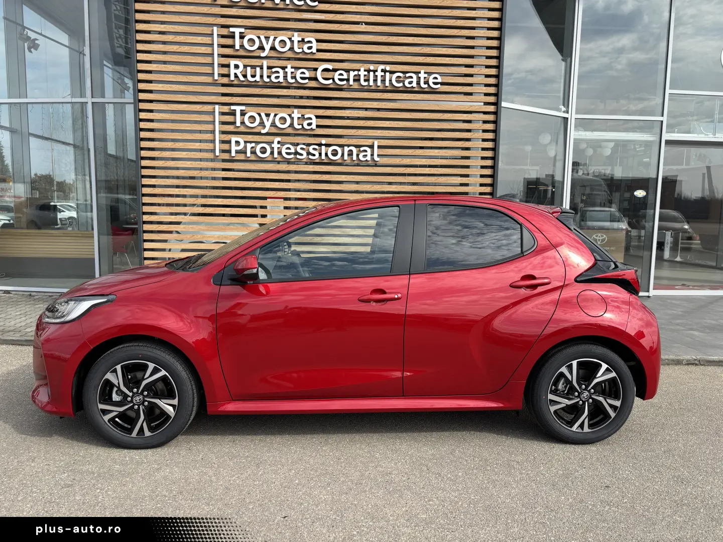 Yaris 1.5 HEV Busniess