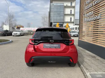 Yaris 1.5 HEV Busniess