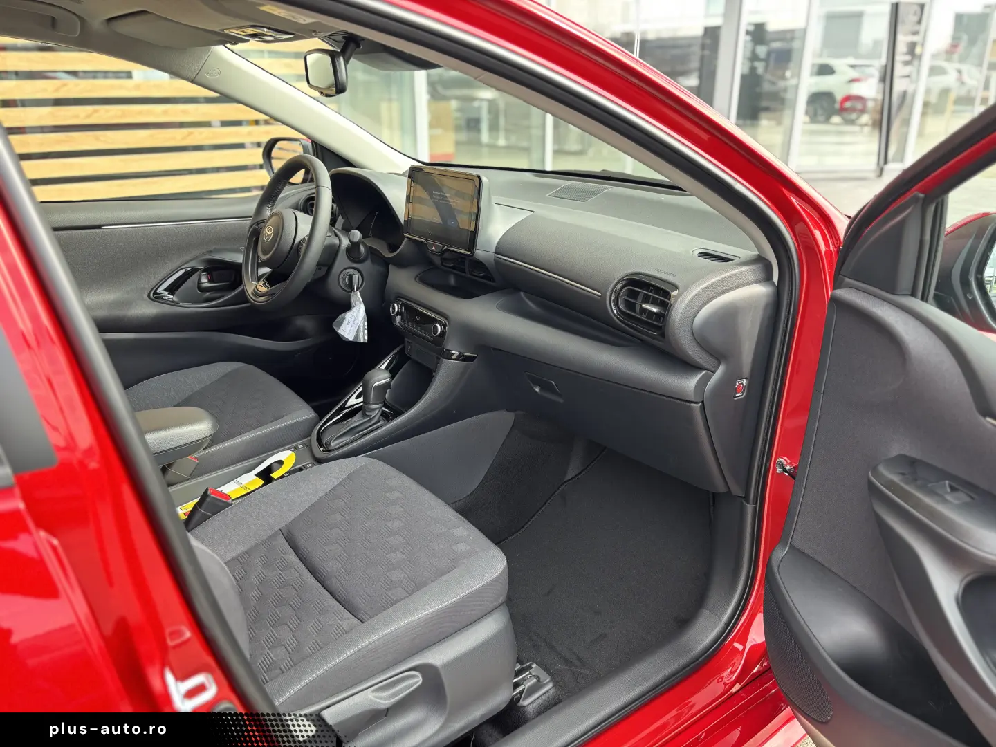 Yaris 1.5 HEV Busniess