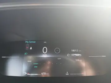 Renault  Megane Sedan Techno TCe 140 GPF