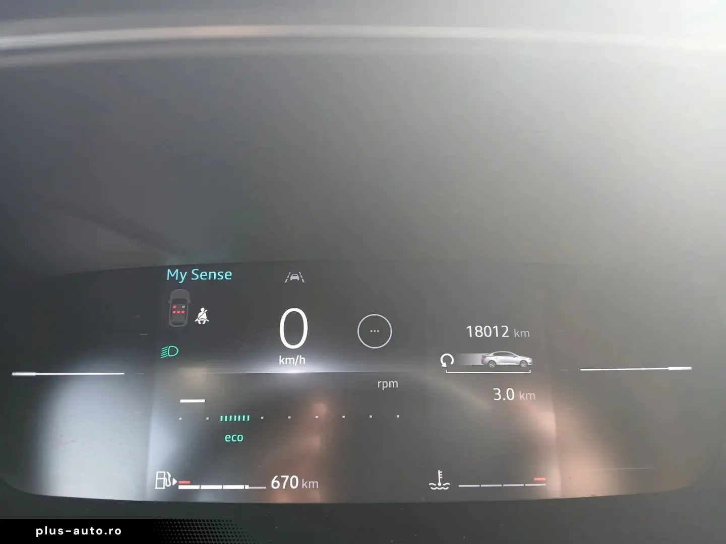 Renault  Megane Sedan Techno TCe 140 GPF