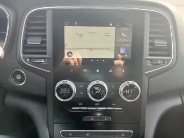 Renault  Megane Sedan Techno TCe 140 GPF