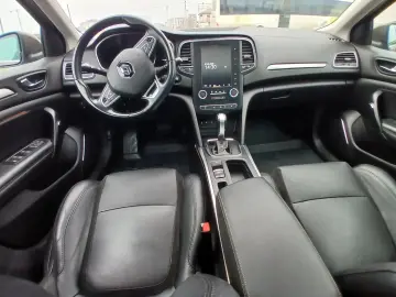 Renault Megane Sedan INTENS Energy TCe 130 CP EDC