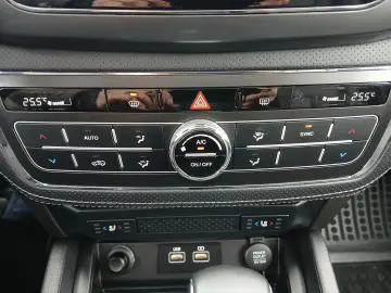 SsangYong MUSSO 2.2 e-XDi  202 CP 4X4