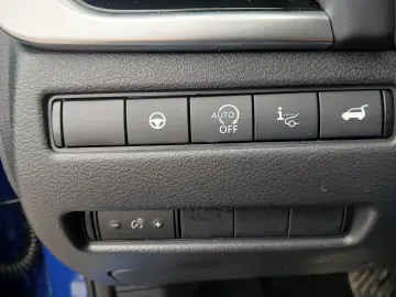 Nissan Qashqai TEKNA 1.3 l 156CP mild-hybrid 2WD