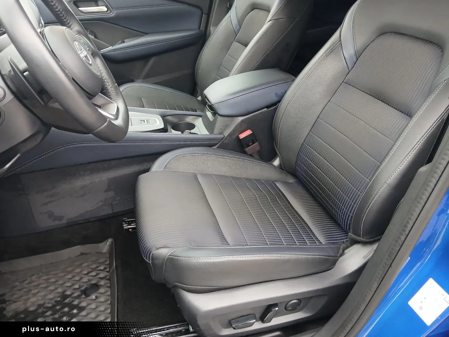 Nissan Qashqai TEKNA 1.3 l 156CP mild-hybrid 2WD