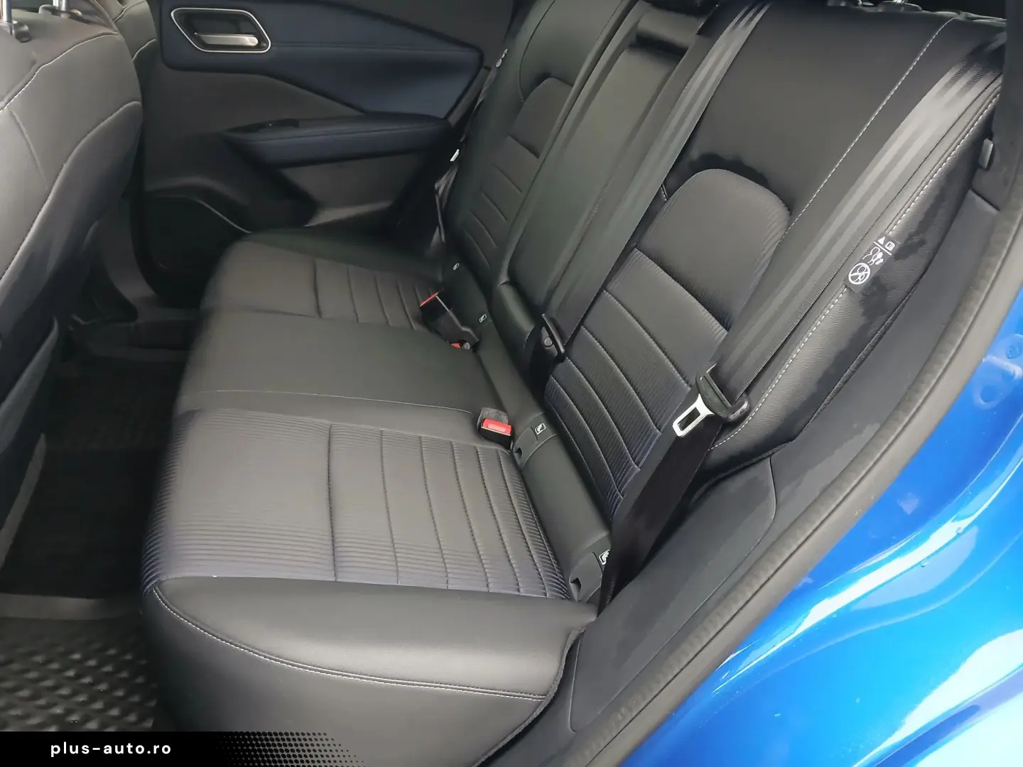 Nissan Qashqai TEKNA 1.3 l 156CP mild-hybrid 2WD