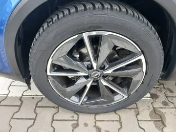 Nissan Qashqai TEKNA 1.3 l 156CP mild-hybrid 2WD