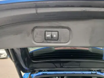 Nissan Qashqai TEKNA 1.3 l 156CP mild-hybrid 2WD