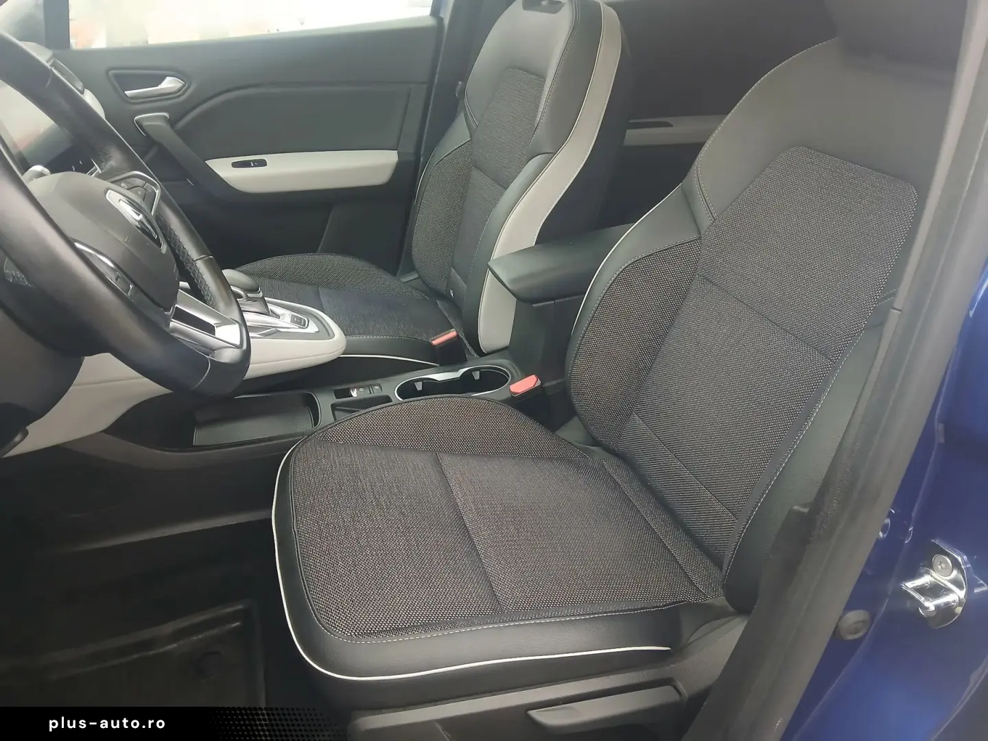 Renault Captur INTENS E-TECH Plug-in 160