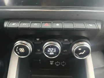 Renault Captur INTENS E-TECH Plug-in 160