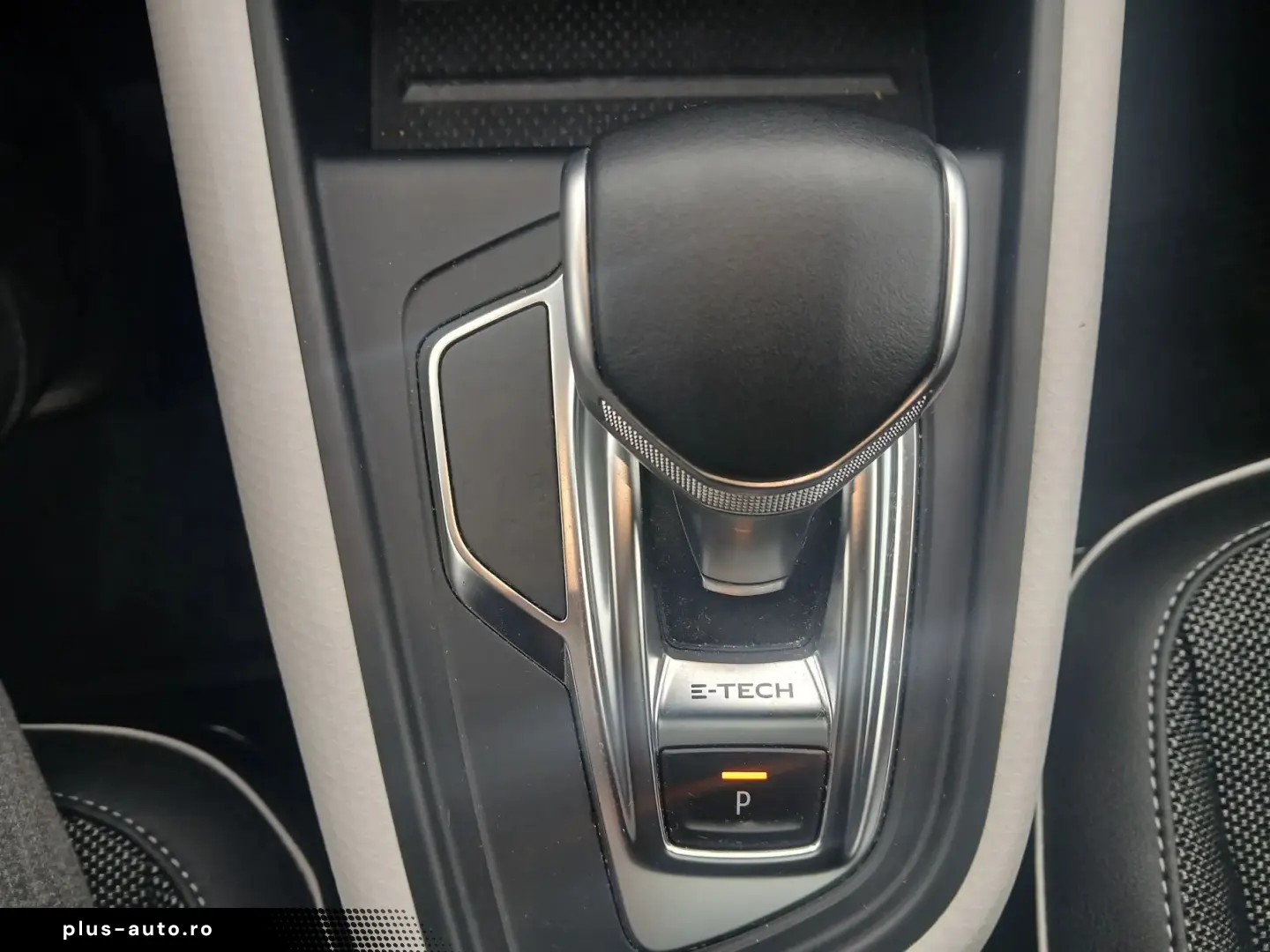 Renault Captur INTENS E-TECH Plug-in 160