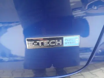 Renault Captur INTENS E-TECH Plug-in 160