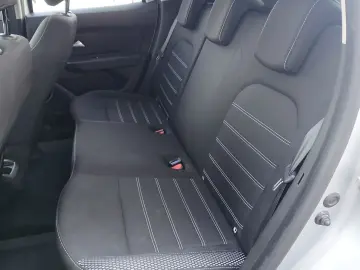 Dacia Duster Prestige 1.5 dCi 115 cp 4x4