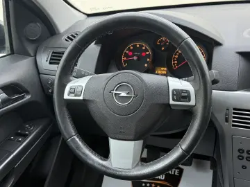 Opel Astra 1.6 Benzina 116CP 2011 Euro 5