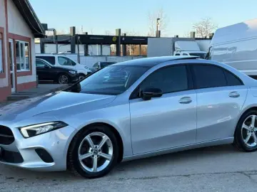 Mercedes-Benz A-180