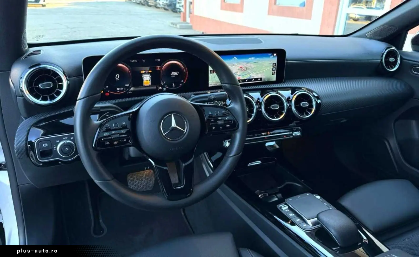 Mercedes-Benz A-180
