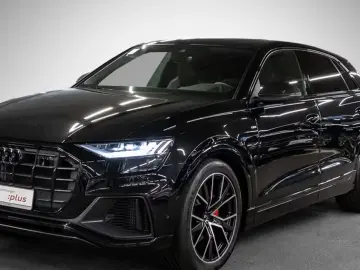 AUDI Q8 55 TFSI qu S line competition plus Pano B&O
