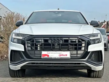 AUDI Q8 55TFSI qu S LINE PANO STANDHZ AHK MATRIX B&O