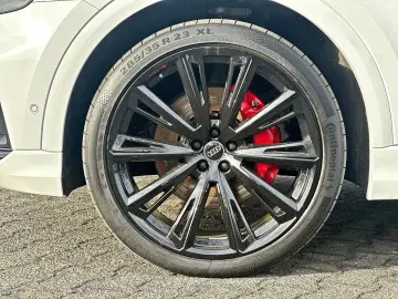 AUDI Q8 55TFSI qu S LINE PANO STANDHZ AHK MATRIX B&O