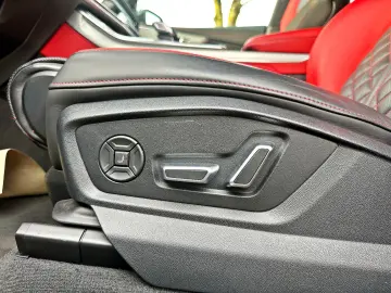 AUDI Q8 55TFSI qu S LINE PANO STANDHZ AHK MATRIX B&O