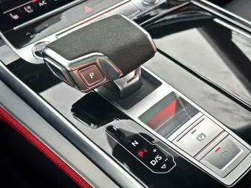 AUDI Q8 55TFSI qu S LINE PANO STANDHZ AHK MATRIX B&O