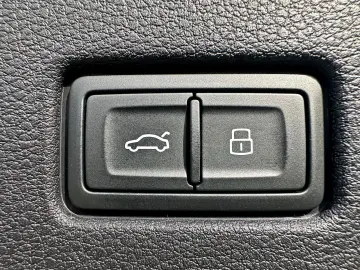 AUDI Q8 55TFSI qu S LINE PANO STANDHZ AHK MATRIX B&O