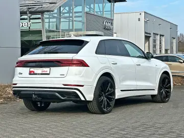 AUDI Q8 55TFSI qu S LINE PANO STANDHZ AHK MATRIX B&O