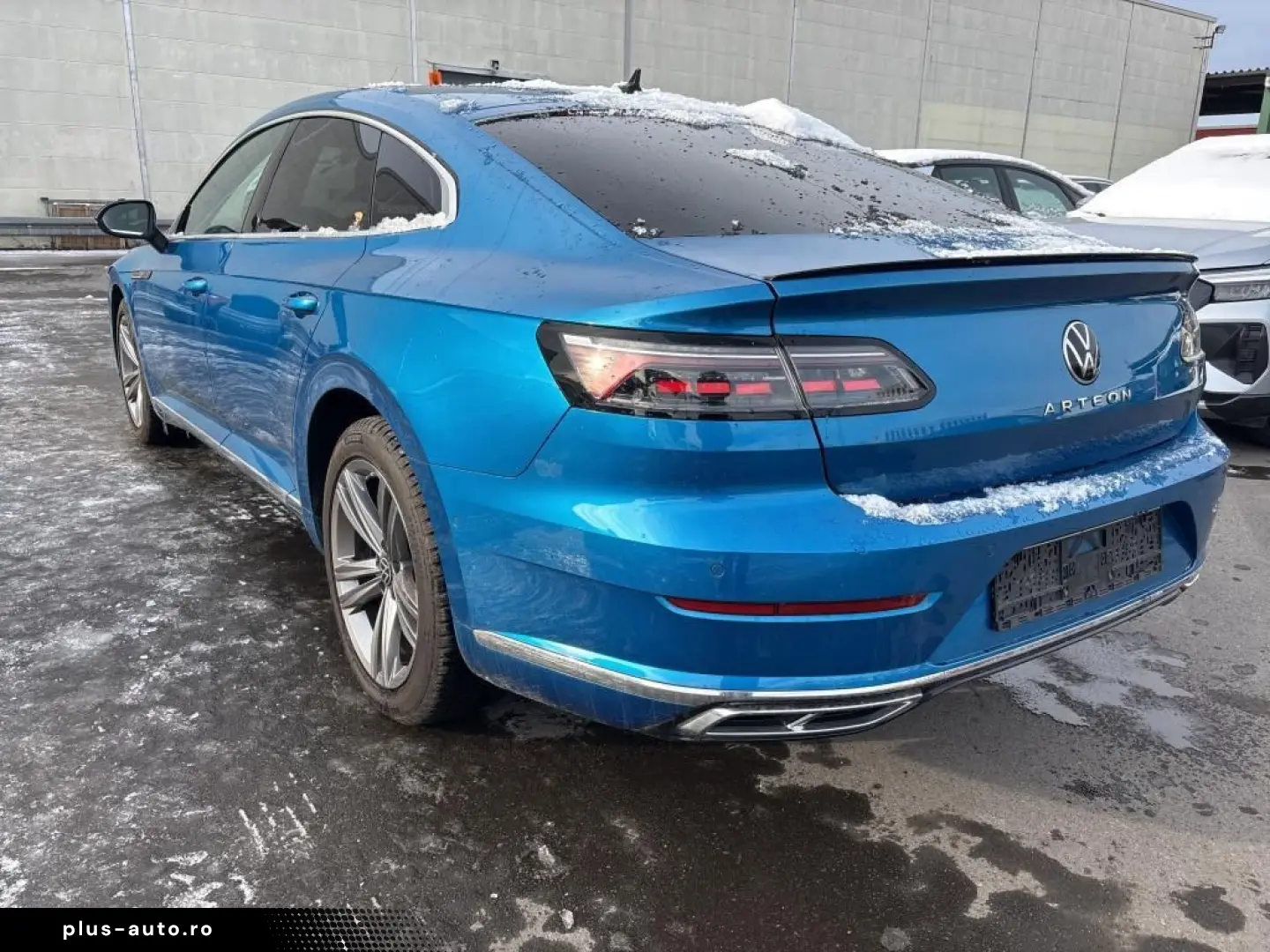 VW Arteon 2.0 TSI R-LINE PANO AHK HEAD-UP KAM LEDER