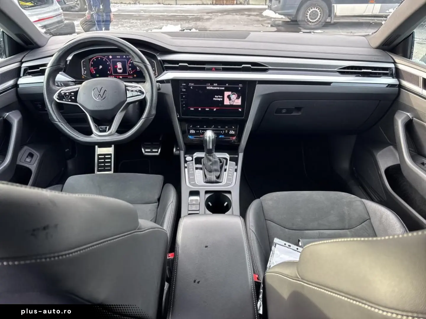 VW Arteon 2.0 TSI R-LINE PANO AHK HEAD-UP KAM LEDER