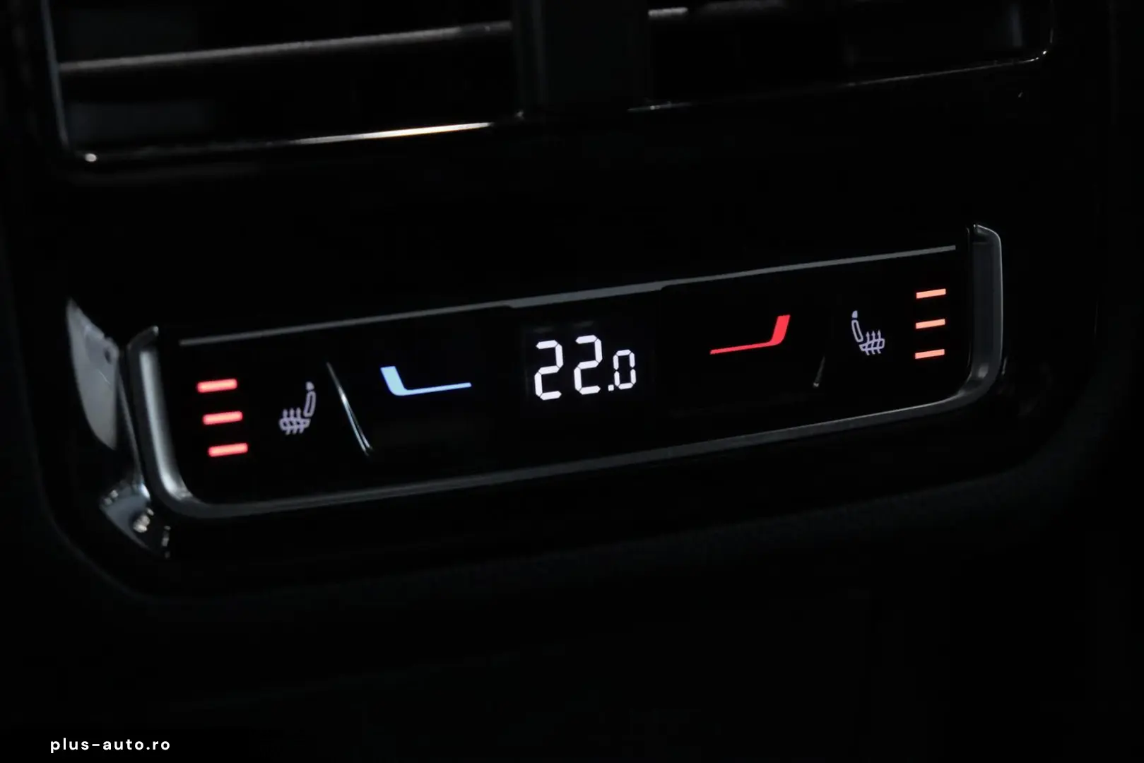 VW Arteon 2.0 TSI DSG R-LINE  PANO VIRTUAL ACC CAM