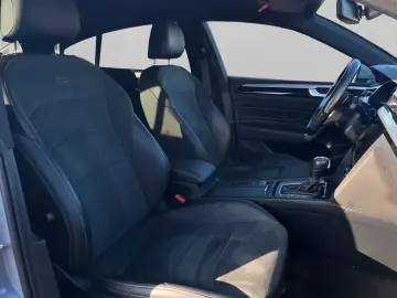 VW Arteon 2.0 TSI R-Line  DSG PANORAMA NAVI