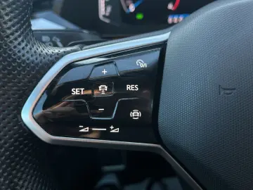 VW Arteon 2.0 TSI R-Line  DSG PANORAMA NAVI