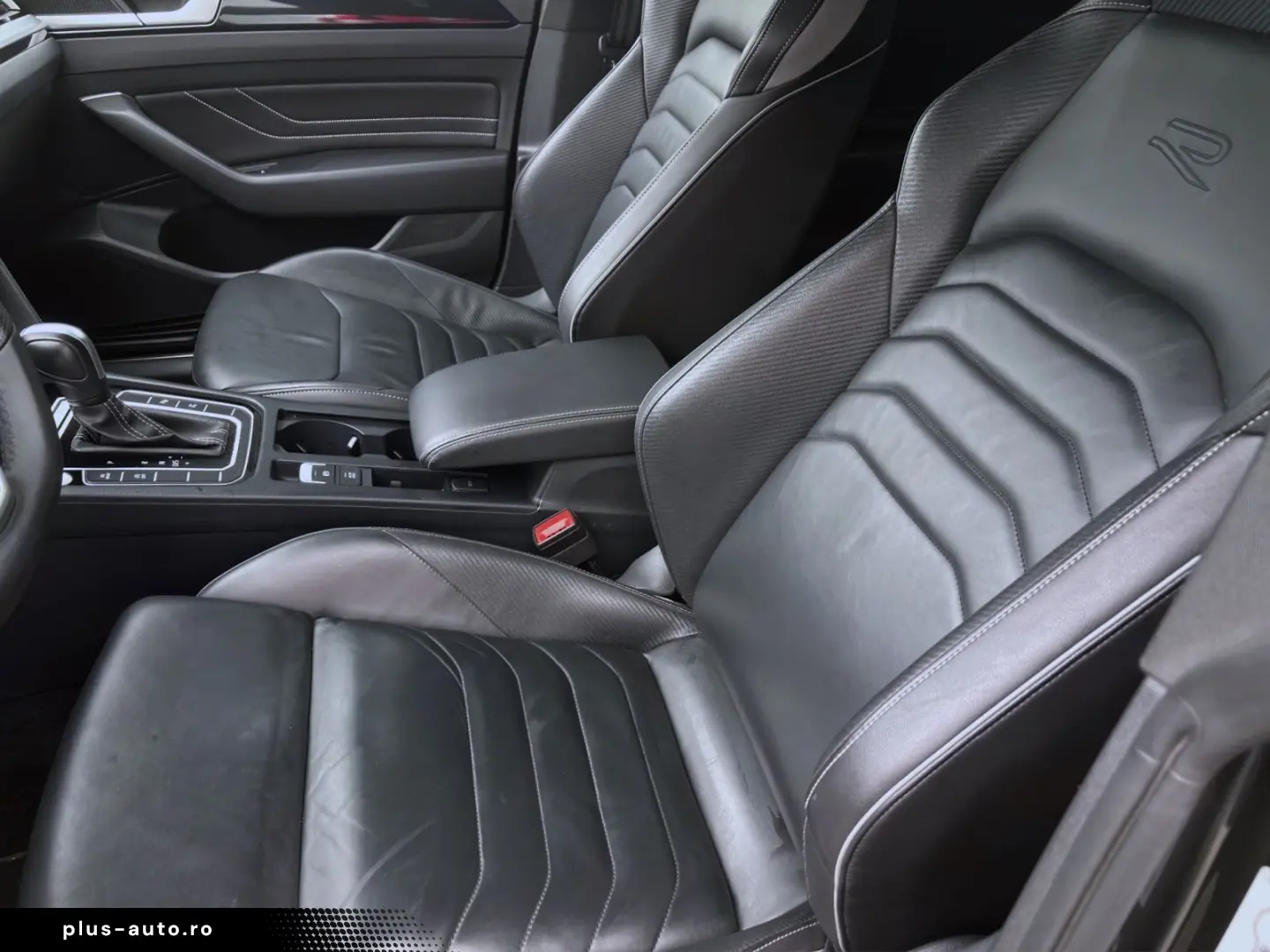 VW Arteon 2.0 TDI DSG R-LINE STDHZG PANO NAVI IQ.LI