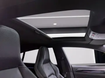 VW Arteon 2.0 TDI DSG R-LINE STDHZG PANO NAVI IQ.LI