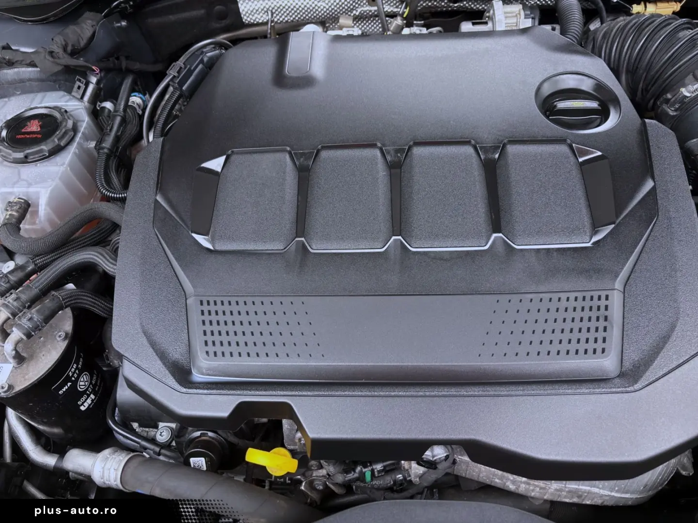 VW Arteon 2.0 TDI DSG R-LINE STDHZG PANO NAVI IQ.LI