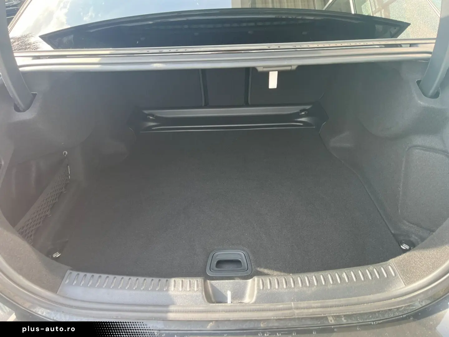 MERCEDES-BENZ E 450 4M AMG  DISTRO MEMORY PANO 360 BURMESTER