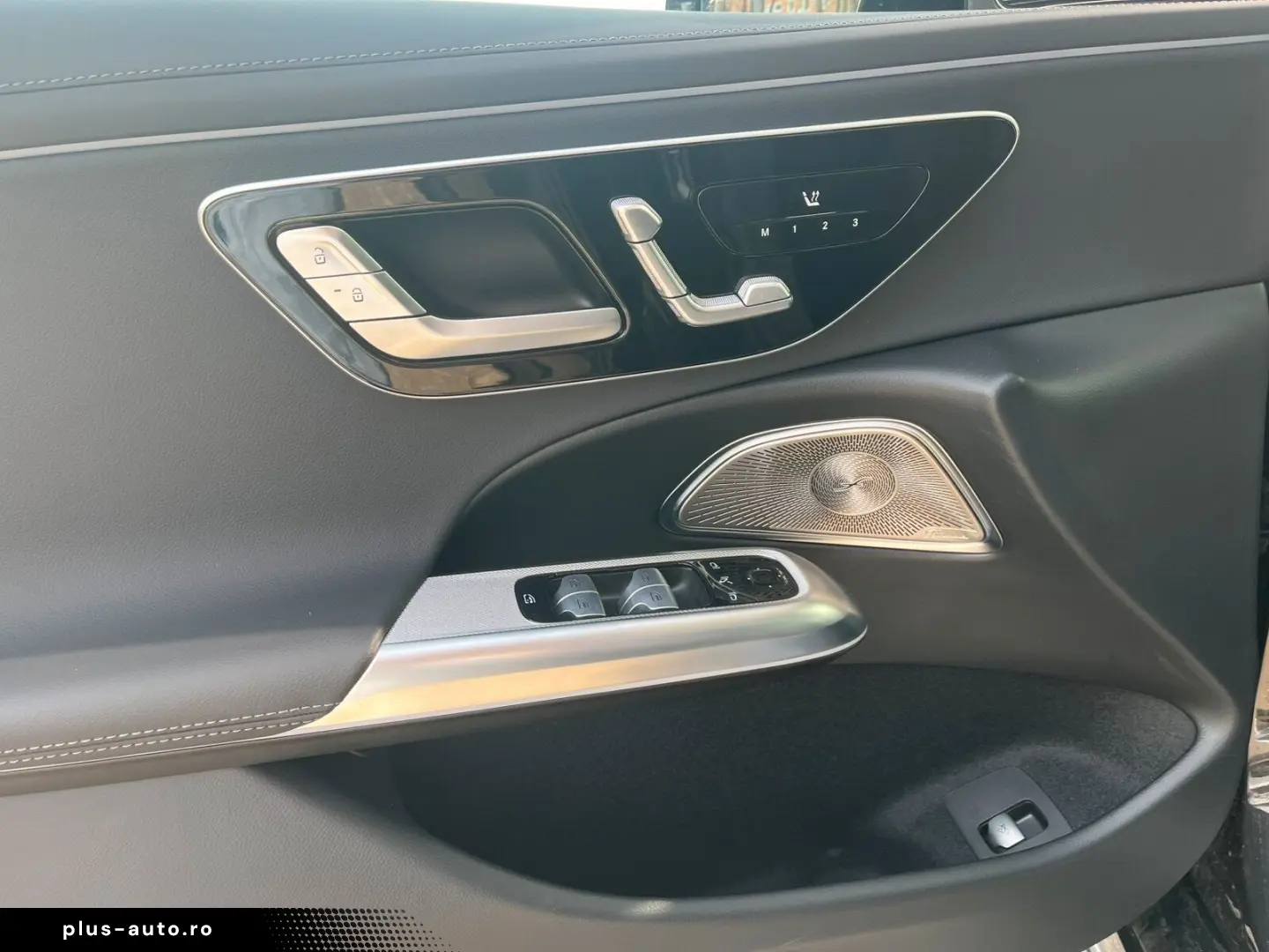 MERCEDES-BENZ E 450 4M AMG  DISTRO MEMORY PANO 360 BURMESTER