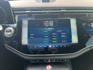 MERCEDES-BENZ E 450 4M AMG  DISTRO MEMORY PANO 360 BURMESTER