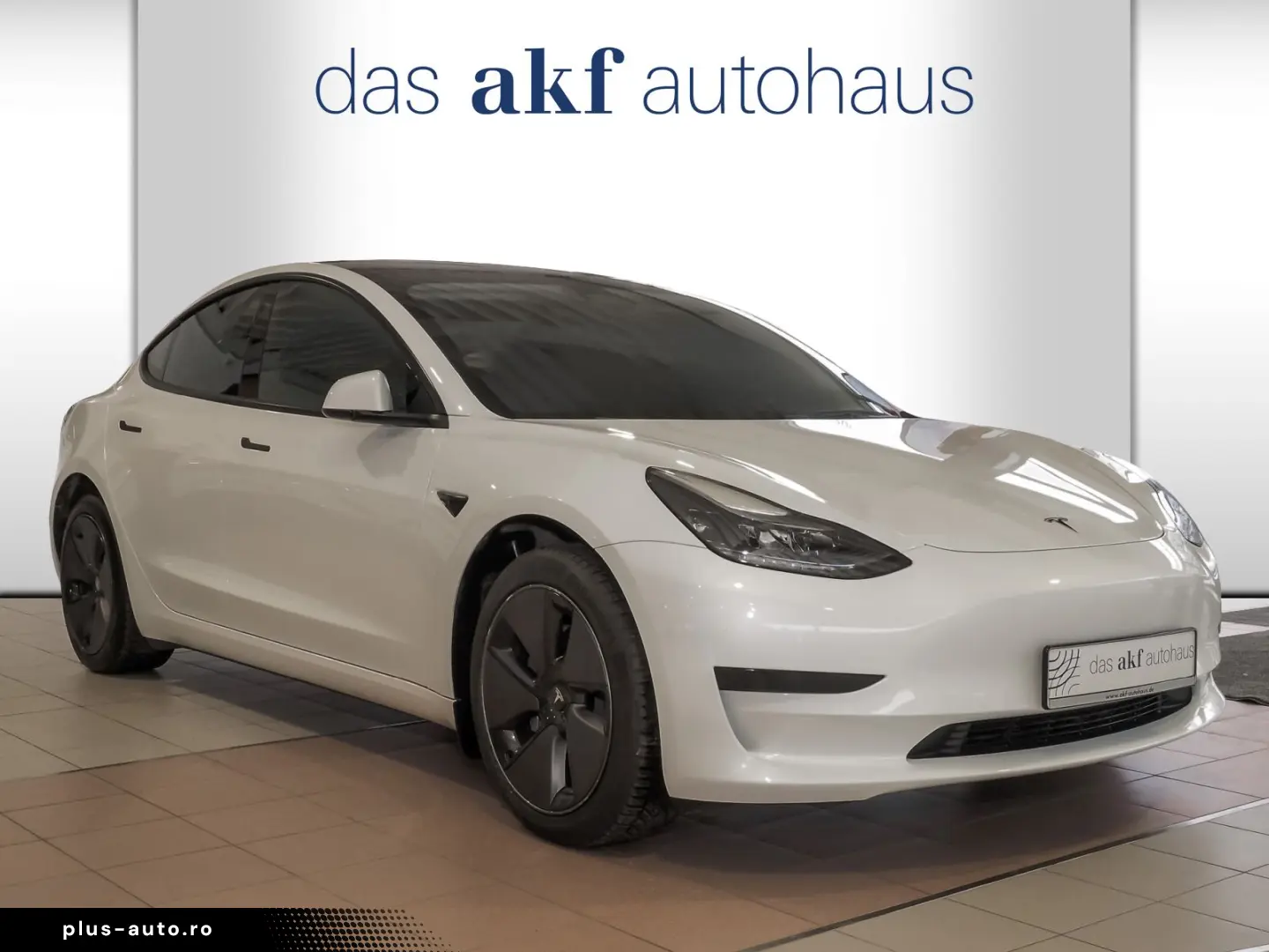 TESLA MODEL 3 60 kWh-Navi Kamera ACC SHZ Glasdach SHZ