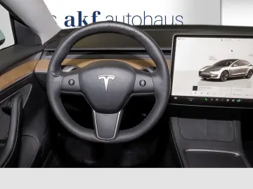 TESLA MODEL 3 60 kWh-Navi Kamera ACC SHZ Glasdach SHZ
