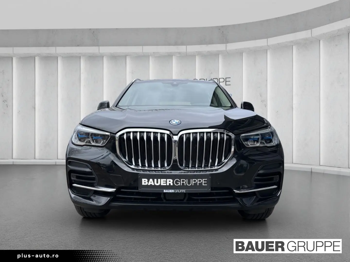 BMW X5 xDrive45e Laser Bowers&W HUD Panoramic