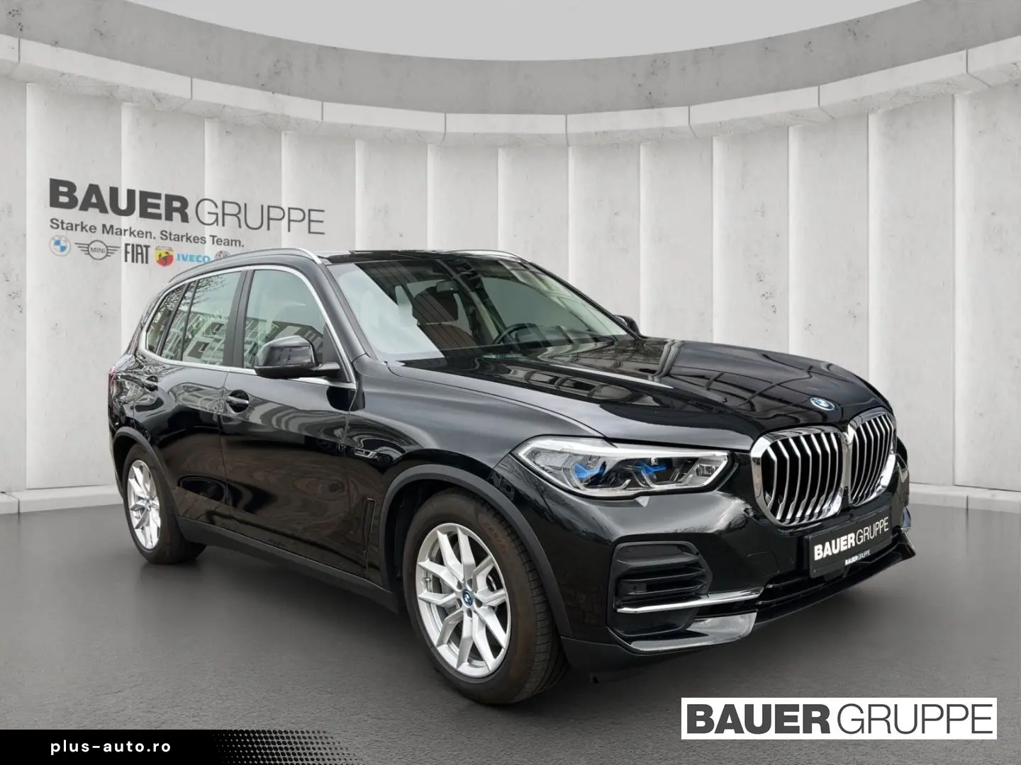 BMW X5 xDrive45e Laser Bowers&W HUD Panoramic