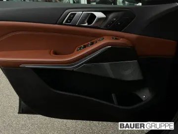 BMW X5 xDrive45e Laser Bowers&W HUD Panoramic